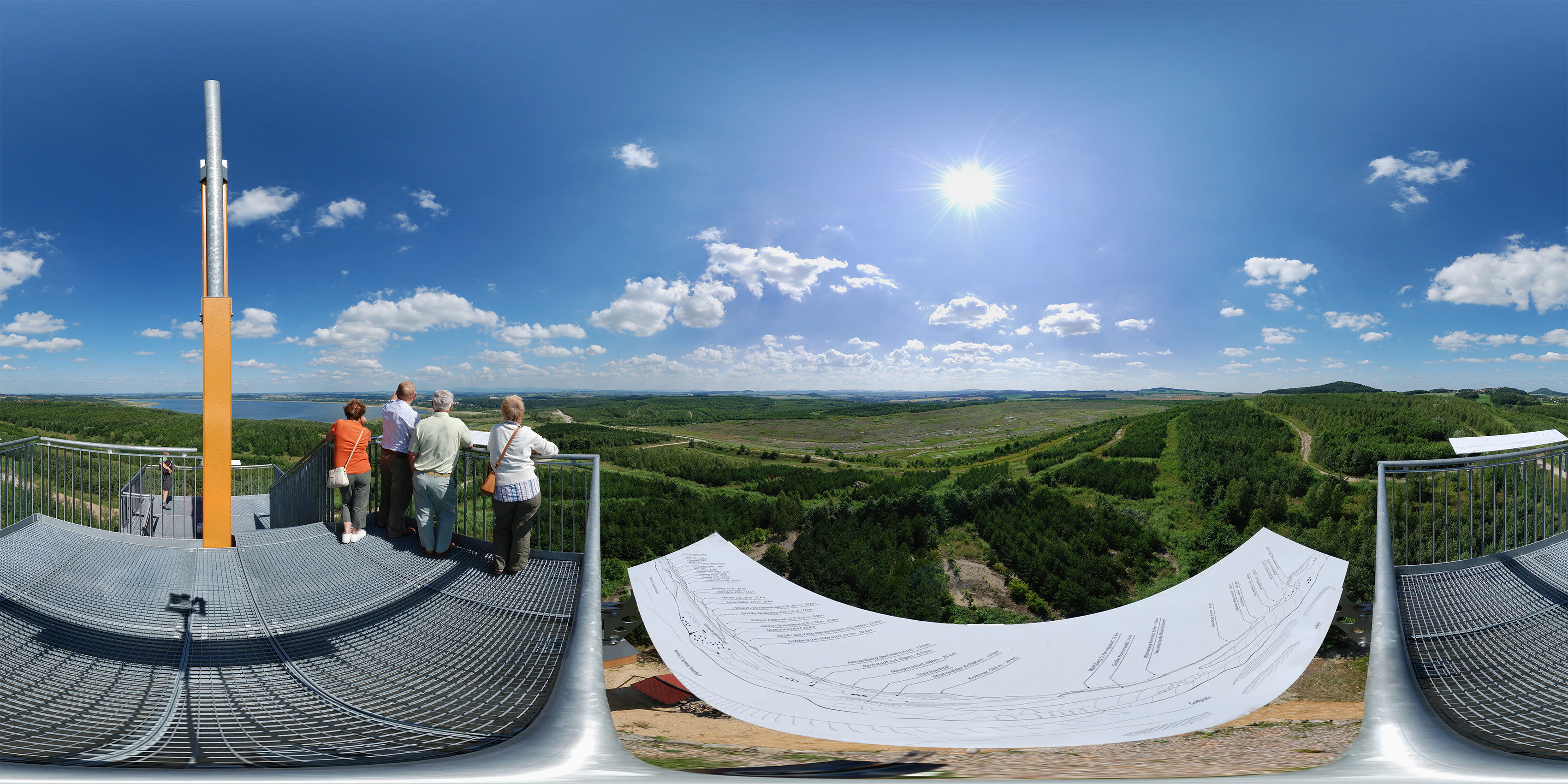 Aussichtsturm auf der Neuberzdorfer Höhe
